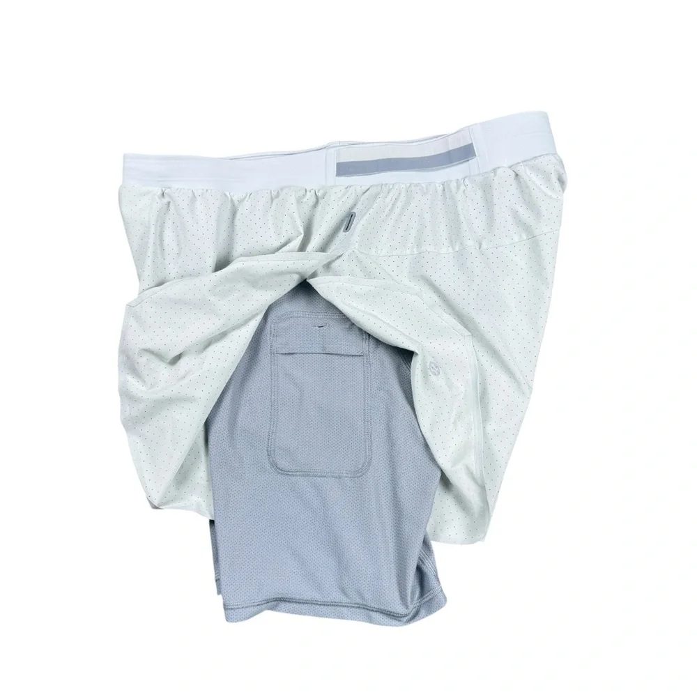 Lululemon Lightweight Lined Run Shorts 4” Size Large